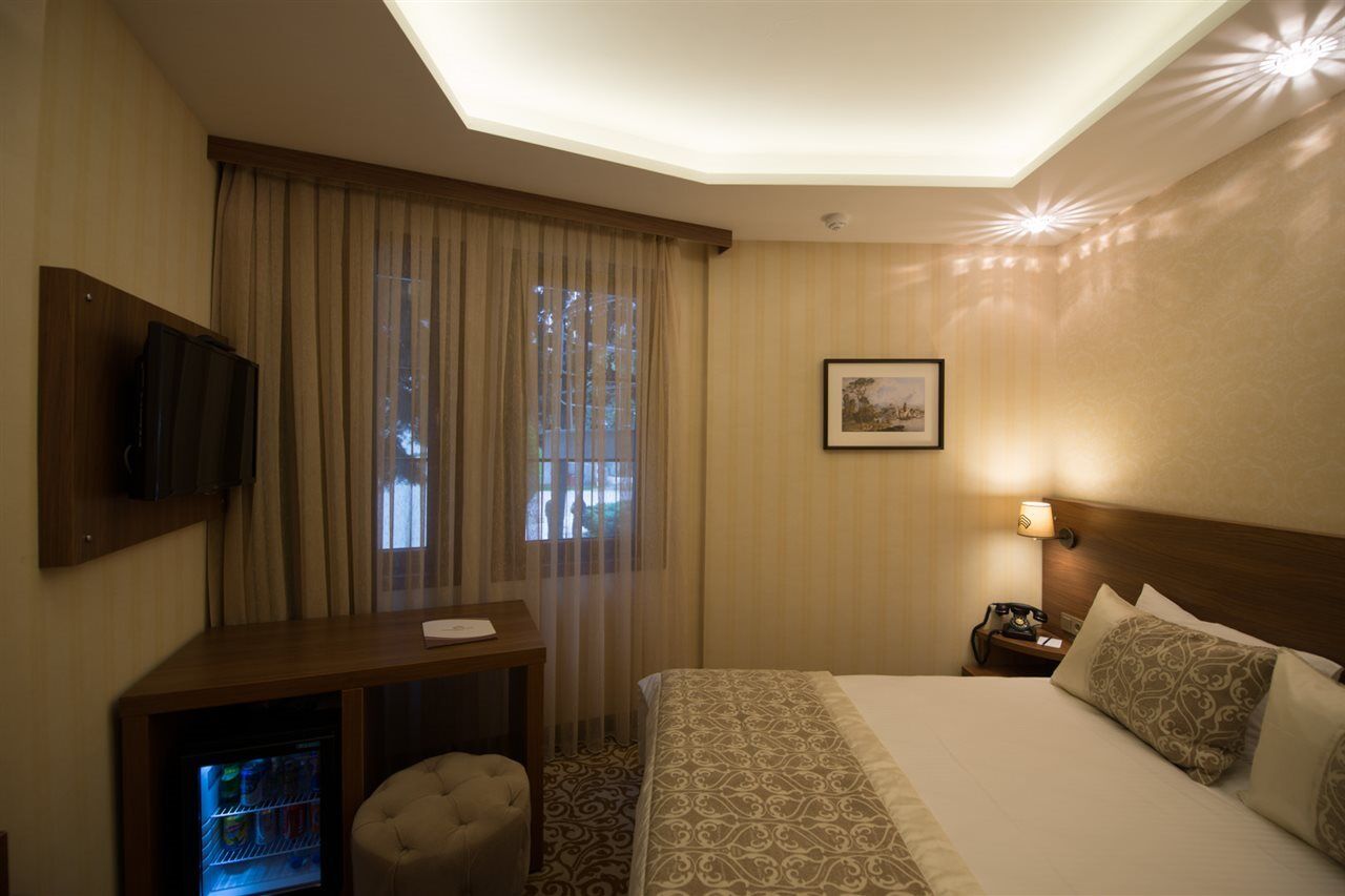 Cesmeli Konak Hotel Silivri Exterior photo