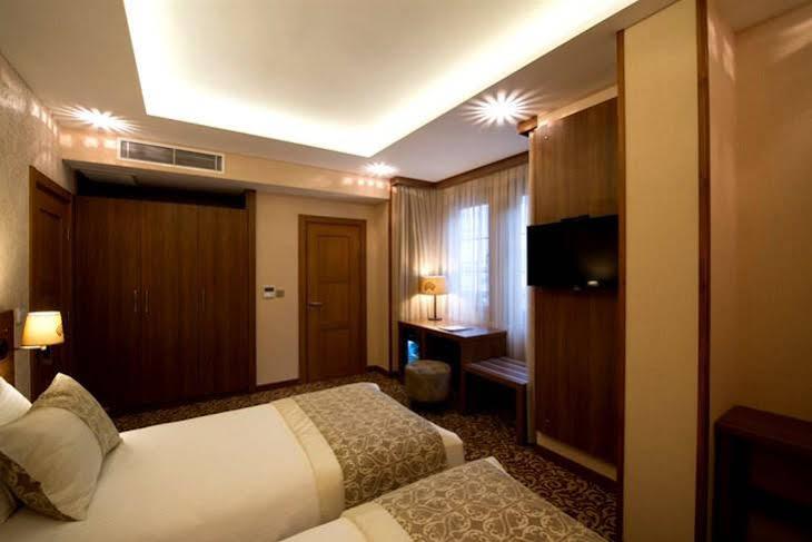 Cesmeli Konak Hotel Silivri Exterior photo