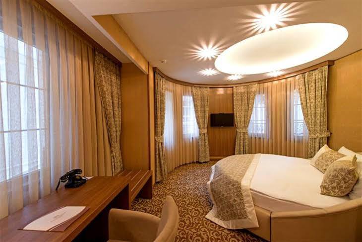 Cesmeli Konak Hotel Silivri Exterior photo