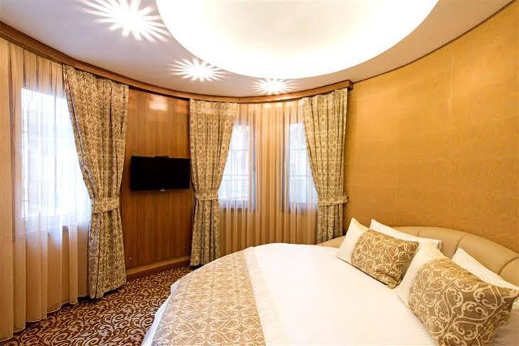 Cesmeli Konak Hotel Silivri Exterior photo